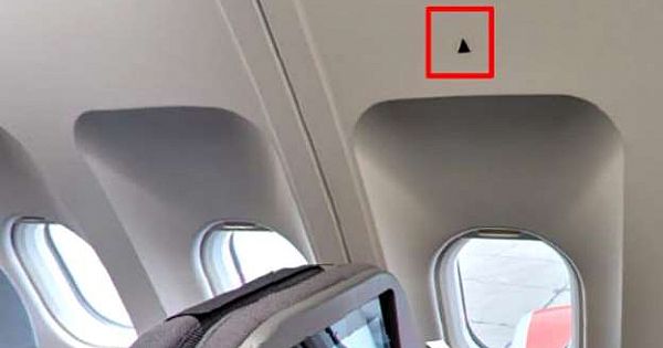 Uçak kabinlerinin duvarında duran siyah üçgen bakın ne işe yarıyor?
