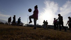 İngiltere, İskoçya ve Kuzey İrlanda 12 yaşından küçük çocukların topa kafa ile vurmasını yasakladı 