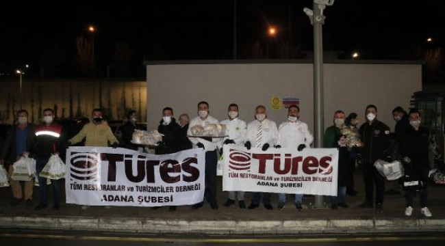 Adana TÜRES'ten sağlık çalışanlarına yemek ikramı