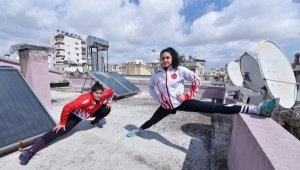 'Altın kızlar' şampiyonalara çatıda hazırlanıyor
