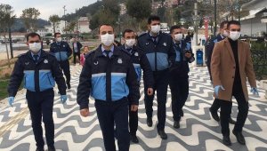 İzmir'de zabıta ekipleri, mangalcılara göz açtırmadı