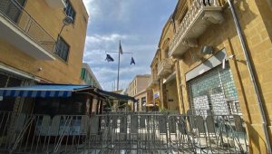 Kıbrıs Rum yönetimi, tüm sınır kapılarını kapattı