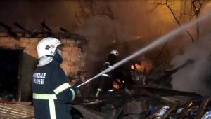 Kırıkkale'de depo yangını