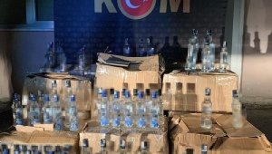 Kocaeli'de 480 şişe kaçak içki ele geçirildi