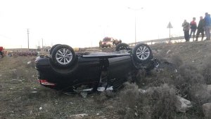 Konya'da, takla atan otomobildeki 2 kişi yaralandı