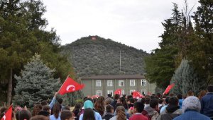 Öğrencilerden, Mehmetçik'e destek yürüyüşü