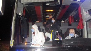 Yunanistan'dan gelen 39 kişi Bolu'da yurda yerleştirildi