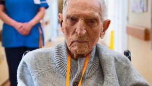 99 yaşındaki 2'inci Dünya Savaşı gazisi, koronavirüsü yendi
