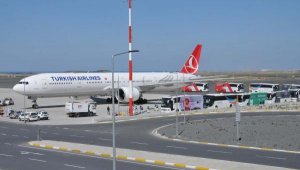 Dubai ve Suudi Arabistan'dan tahliye edilen Türk vatandaşları yurda döndü  