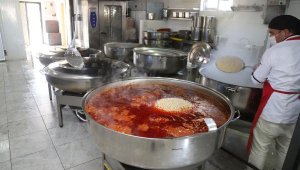 Gürpınar'da ramazanda 915 yoksul vatandaşa sıcak yemek dağıtılacak