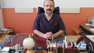 Koronavirüsü yenen Prof. Dr. Çobanoğlu, görevine başladı