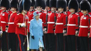Kraliçe Elizabeth: 'Bu savaşta mücadeleyi kazanacağız'