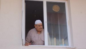 3 aylık emekli maaşını 'Biz Bize Yeteriz Türkiye'm' kampanyasına bağışladı