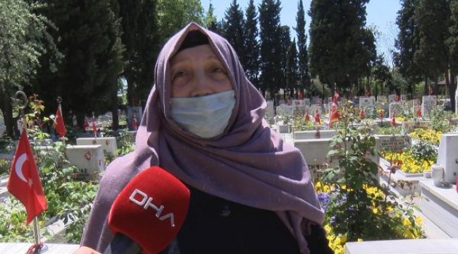 65 yaş üstü şehit aileleri Edirnekapı Şehitliği'ne geldi