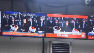Ayasofya'da cuma namazı, Pakistan haber kanallarında canlı yayınlandı