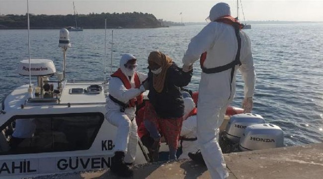 Yunanistan askerlerinin geri ittiği göçmen kaçaklar kurtarıldı