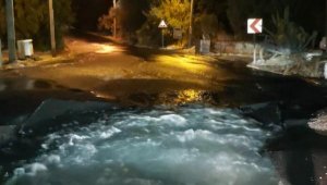 Bodrum'da yine su borusu hattı patladı