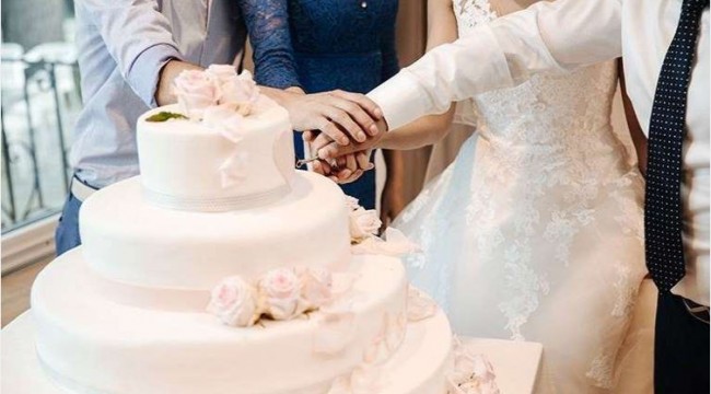 Gaziantep'te sosyal mesafeyi ihlal eden düğün sonlandırıldı