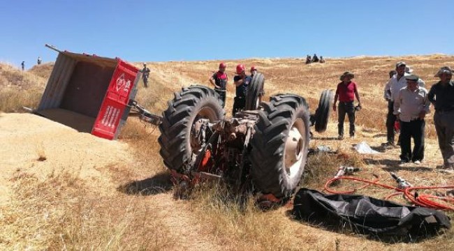 Sivas'ta traktör devrildi: 1 ölü 1 yaralı