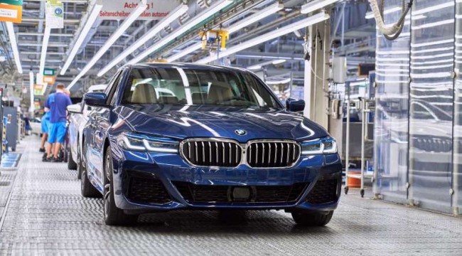 Yeni nesil 2023 BMW 5 Serisi, elektrikli i5 versiyonuyla gelecek 