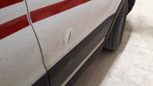 Sivas'ta kavga ihbarına giden sağlık personeline saldırı