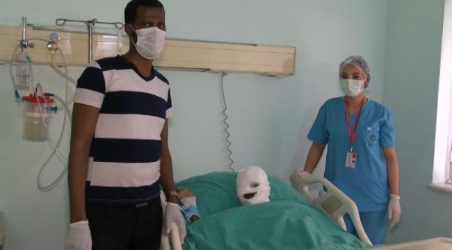 Somalili genç kız Türk doktorlarına emanet 