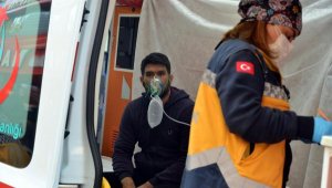Ankara'da 9 katlı binada yangın; 2 kişi dumandan etkilendi 