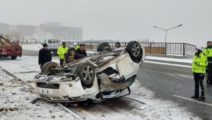 Erzurum'da kar yağışı, kazalara neden oldu