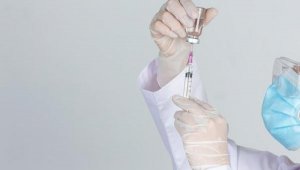 PfizerBionTech ve Moderna'dan aşılara mutasyon testi