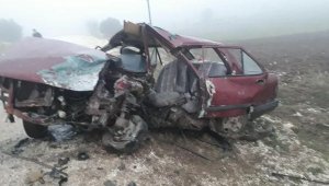 Burdur'da iki otomobil çarpıştı: 1 ölü, 3 yaralı