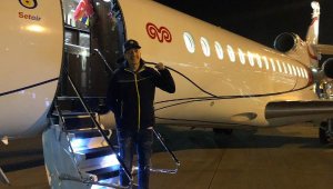 Fenerbahçe: Kulübümüz, transfer süreçlerini ilerletmek için Mesut Özil'i İstanbul'a getiriyor