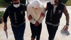Polisten kaçarken uyuşturucu hapları yutan şüpheli tutuklandı