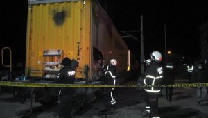 Bulgaristan'a gidecek trene gizlice binmek isteyen 2 Suriyeli, elektrik akımına kapıldı
