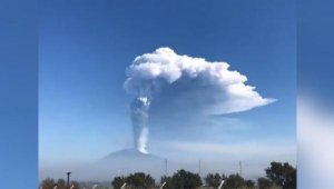 Dumanı üstünde Etna yanardağından ürküten görüntü