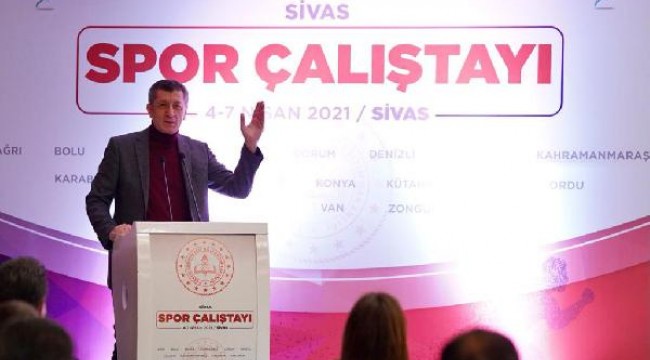 Bakan Selçuk Sivas'ta Milli Eğitim Müdürleriyle buluştu