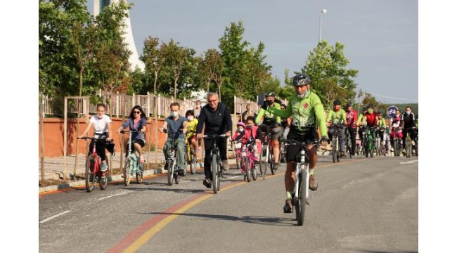 Dünya Bisiklet Günü etkinliğine çocuklar ve ailelerinden büyük ilgi