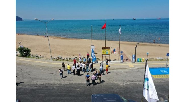 İnkumu Plajı'nda 3 bölgeye mavi bayrak