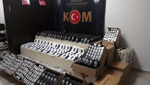 İzmir'de gümrük kaçağı 3 bin 810 cep telefonu ele geçirildi