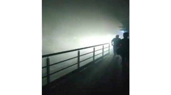Eyüpsultan'da metro klimasındaki yangın sonrasında yaşanlar cep telefonu kamerasına yansıdı