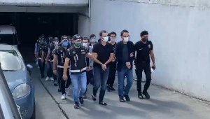 İstanbul'da FETÖ operasyonunda gözaltına alınan 19 şüpheli adliyede