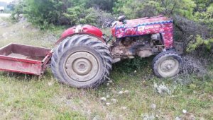 İznik'te traktör devrildi; 2 ölü, 2 yaralı