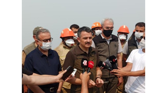 Mersin'deki orman yangınına 3'üncü günde de müdahale sürüyor
