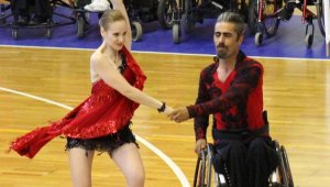 Tekerlekli Sandalye Türkiye Dans Şampiyonası Antalya'da yapıldı