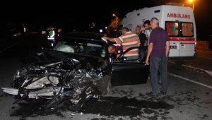 Erzincan'da iki otomobilin çarpıştığı kazada 10 aylık bebek öldü, 7 kişi yaralandı