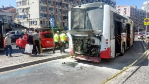İzmir'de belediye otobüsünde yangın