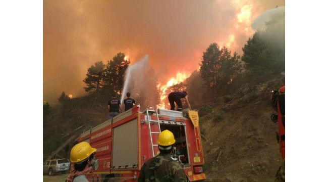 Köyceğiz'deki yangının 9'uncu gününde, 5 mahalle tahliye edildi