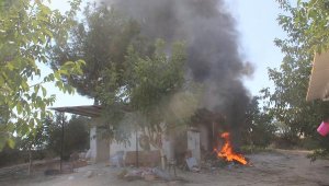 Manisa'da çiftlik evinin garajında yangın