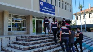Mersin'de sosyal medyadan PKKKCK propagandasına 4 gözaltı
