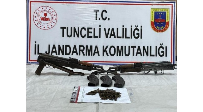 Tunceli'de teröristlere ait 2 sığınak imha edildi
