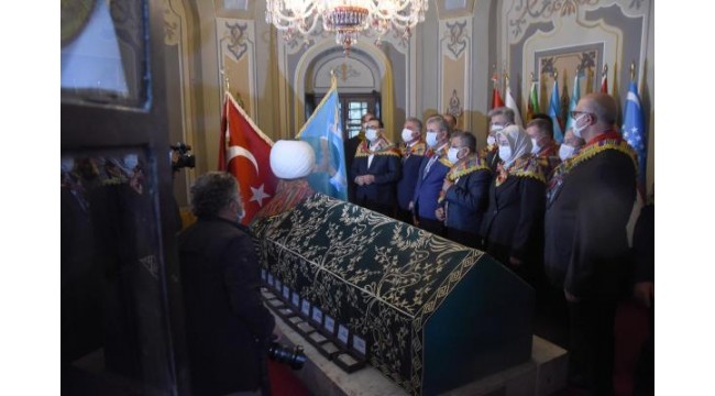 Bakan Dönmez ve Çavuşoğlu, 740'ıncı Ertuğrul Gazi'yi Anma ve Yörük Şenlikleri'ne katıldı